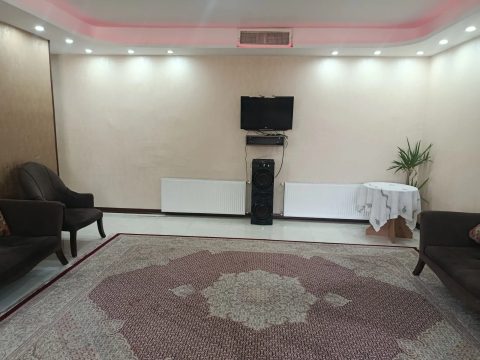 استخردار آبگرم آیهان با جکوزی
