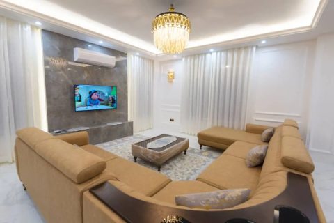 استخردار آبگرم عمارت جنگلی پارادایس