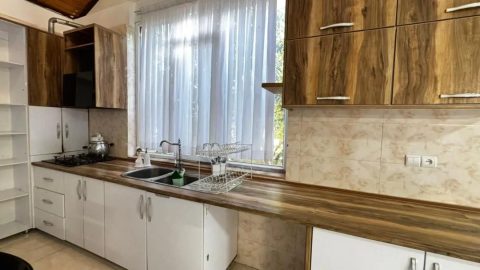 استخردار آبگرم یاس با فوتبال دستی