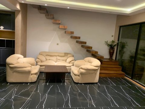 استخردار آبسرد قلات - پذیرایی