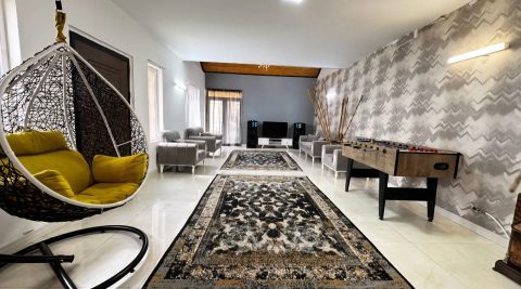استخردار آبگرم یاس با فوتبال دستی